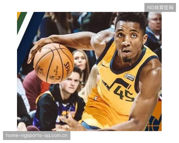 NBA惊艳瞬间：扣篮头顶越过两人，裁判表情瞬间僵住